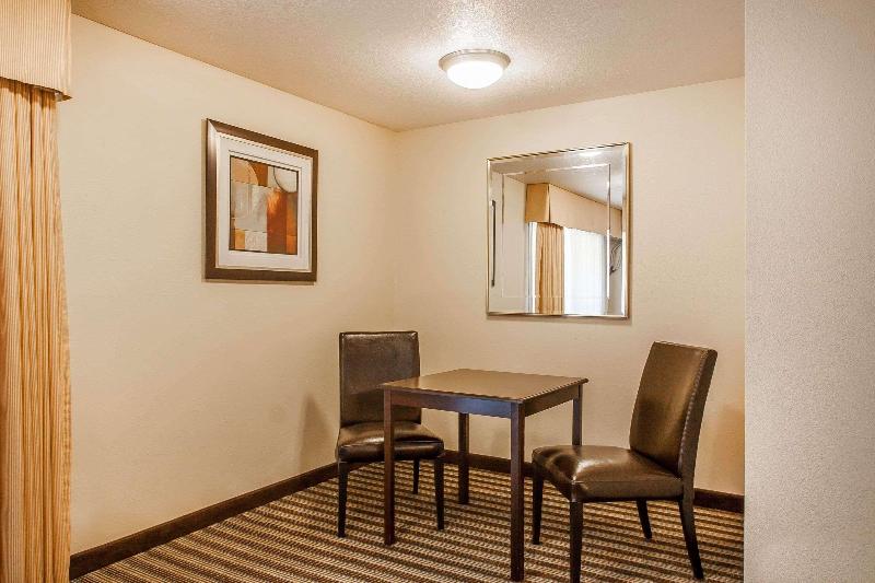 Hotel Quality Inn and Suites Hazel Dell