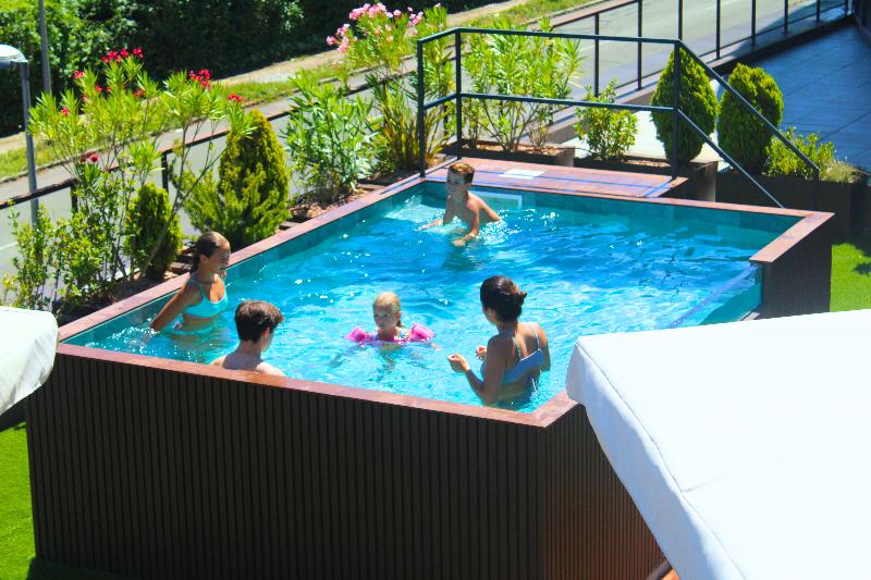Hotel Jardines de Uleta Suites image