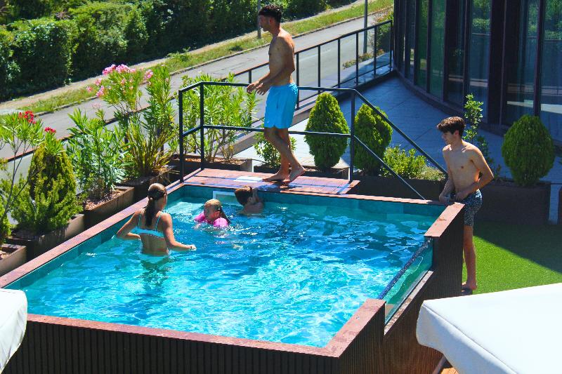 Hotel Jardines de Uleta Suites image