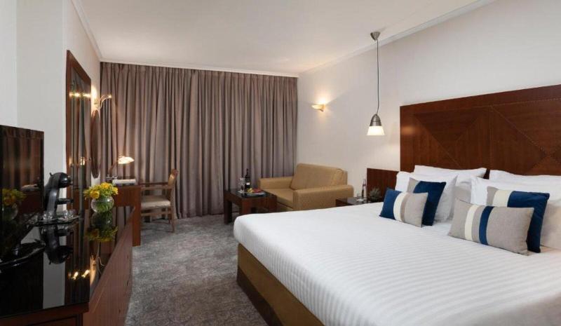 Crowne Plaza Tel Aviv Beach image