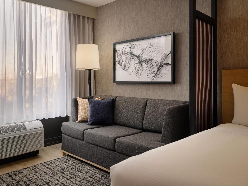 Hyatt Place Tampa Airport/Westshore image