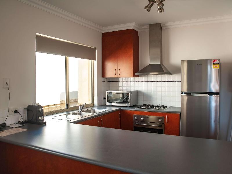 Novotel Swan Valley Vines Resort image