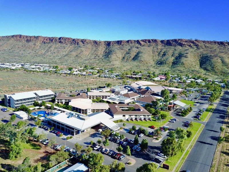 Crowne Plaza Alice Springs Lasseters