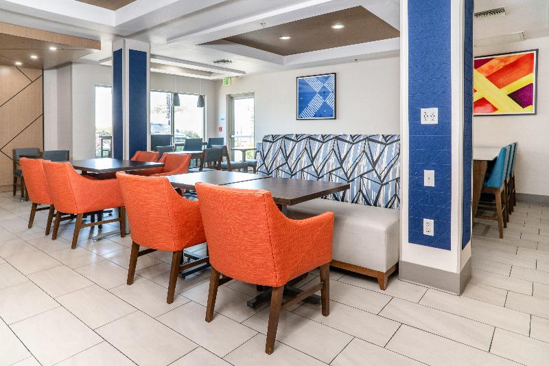 Holiday Inn Express Otay Mesa