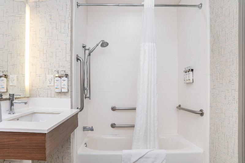 Holiday Inn Express Otay Mesa