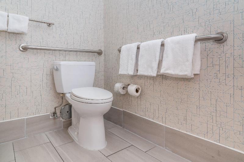 Holiday Inn Express Otay Mesa