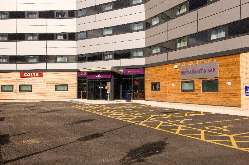 Premier Inn Man Airport (M56/J6) Runger Lane North image