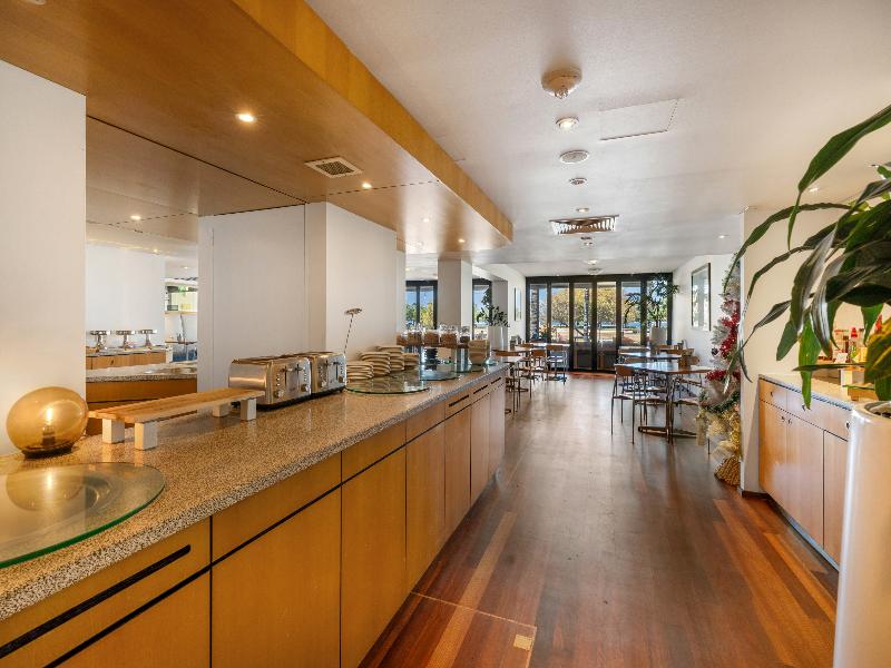 Crowne Plaza Perth image
