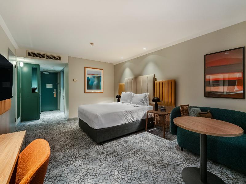 Crowne Plaza Perth image