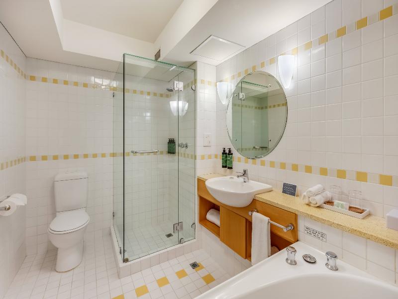 Crowne Plaza Perth image