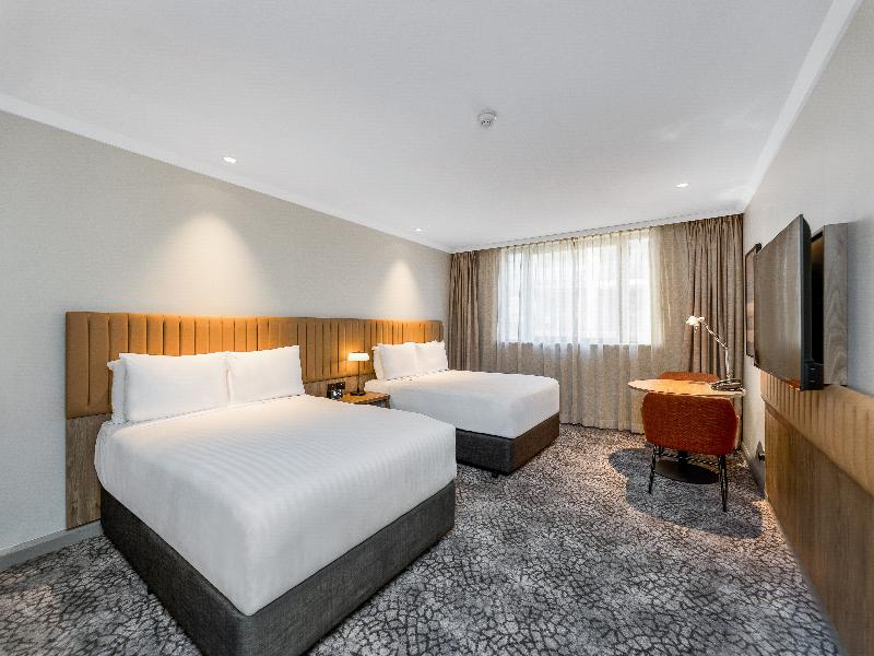 Crowne Plaza Perth image