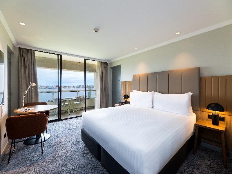 Crowne Plaza Perth image