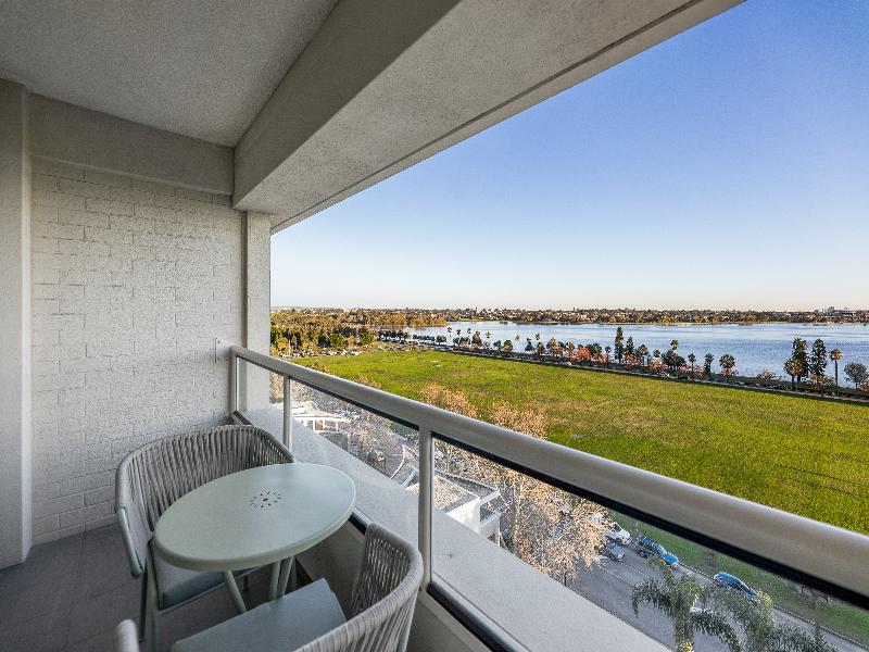 Crowne Plaza Perth image