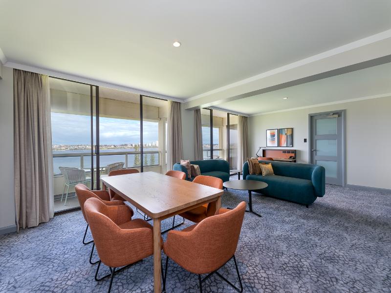 Crowne Plaza Perth image