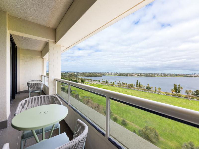 Crowne Plaza Perth image