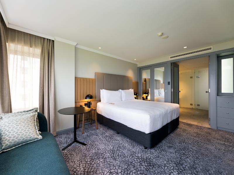 Crowne Plaza Perth image