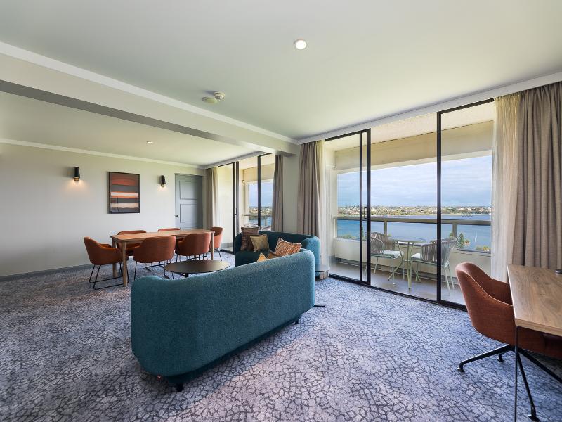 Crowne Plaza Perth image