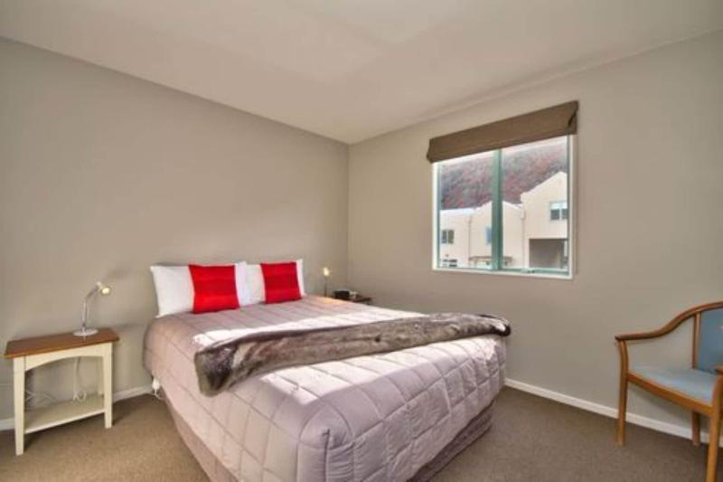 Asure Queenstown Gateway Apartments image