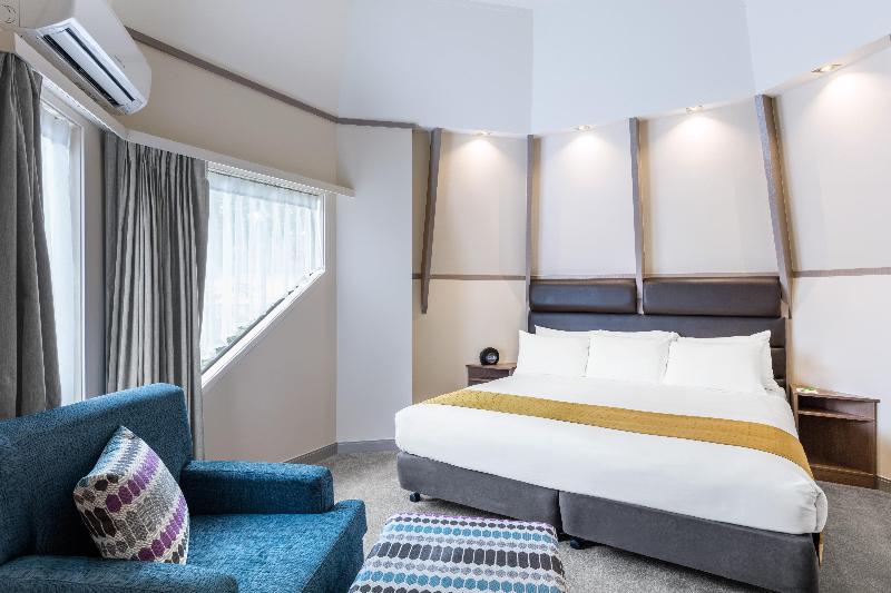 Holiday Inn Auckland Airport image