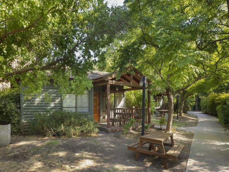 Kibbutz Coutry Lodging Gonen image