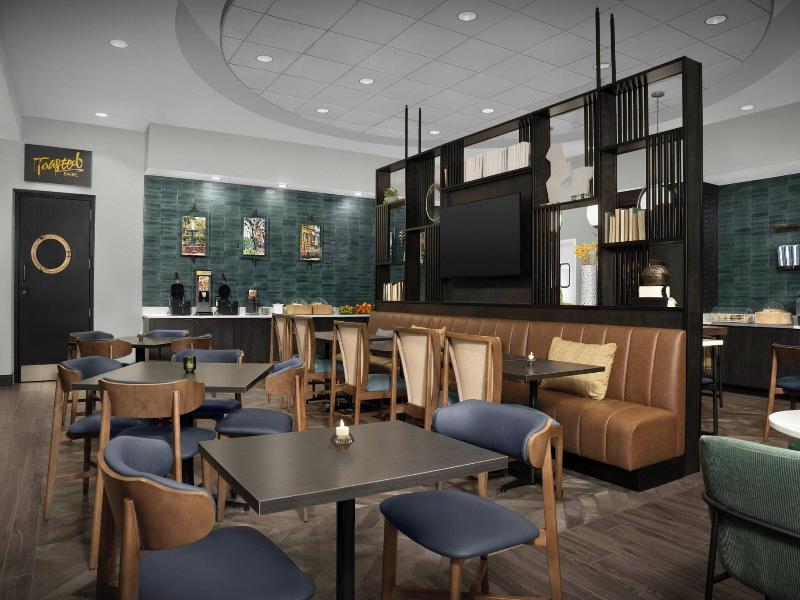 Springhill Suites Savannah Historic District image