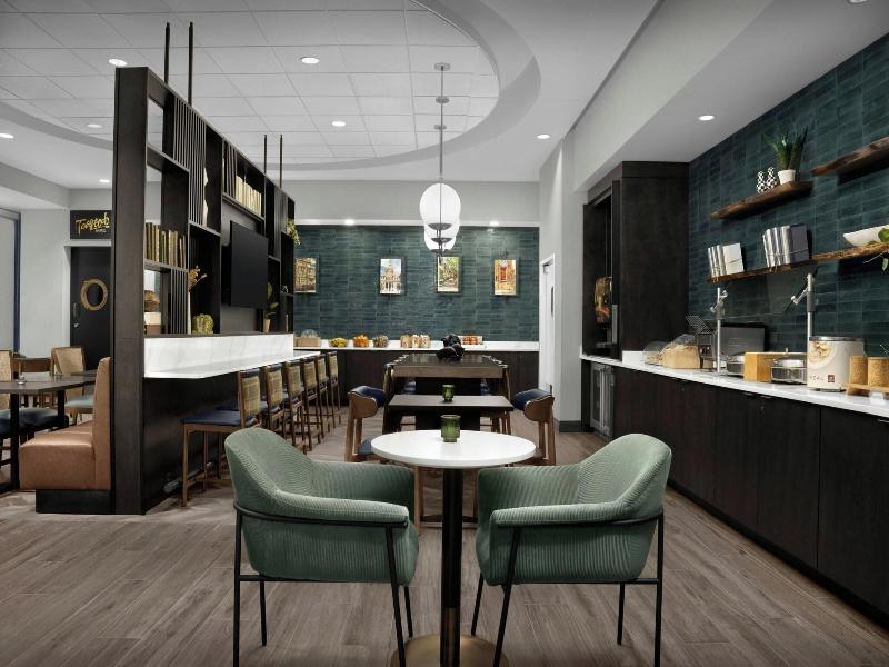 Springhill Suites Savannah Historic District image