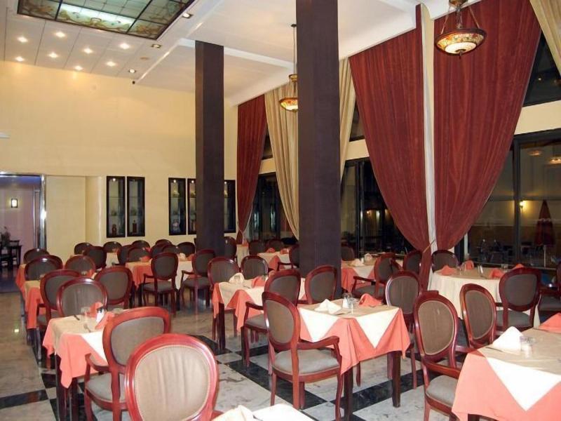 De La Corniche image