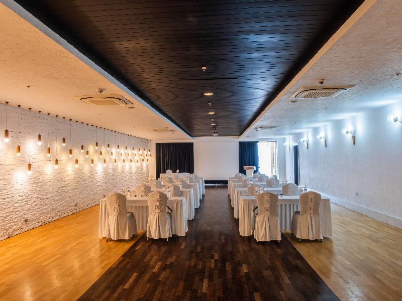 Ramada Plaza By Wyndham Antalya image