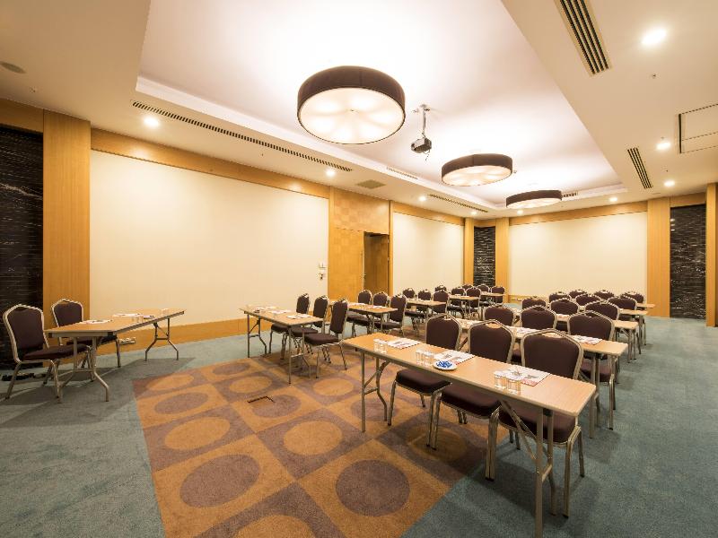 Ramada Plaza By Wyndham Antalya image