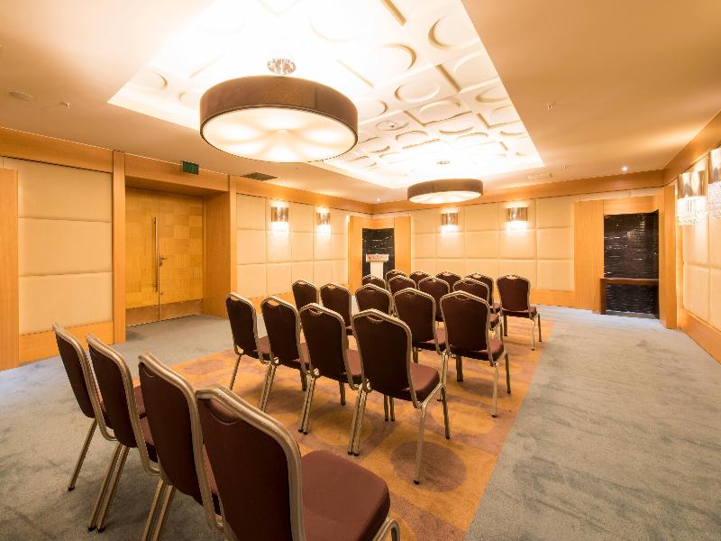 Ramada Plaza By Wyndham Antalya image