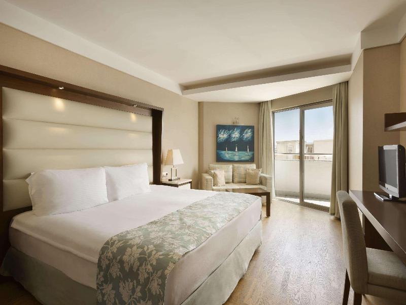 Ramada Plaza By Wyndham Antalya image