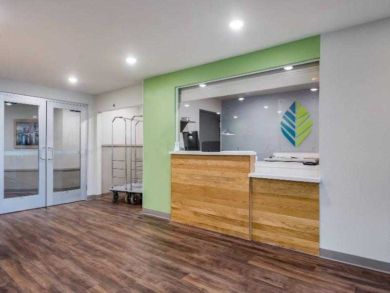 Woodspring Suites Tampa Airport North Veterans Ex image