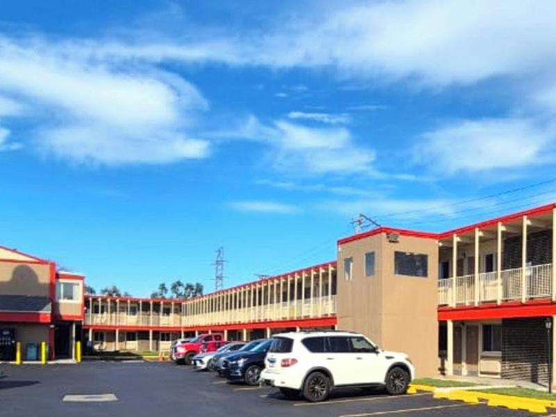 Saratoga Motel By Capital O Near Midway Airport C image