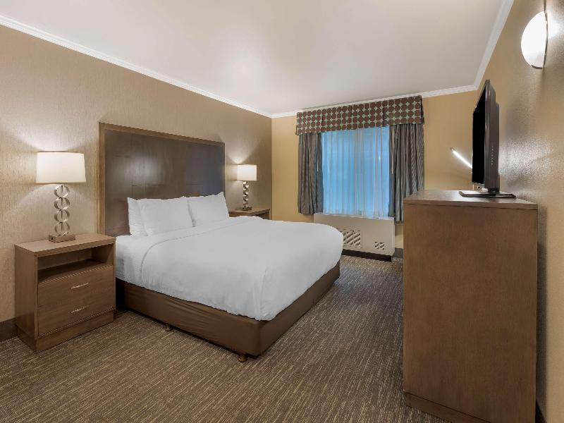 Best Western Plus Chena River Lodge image