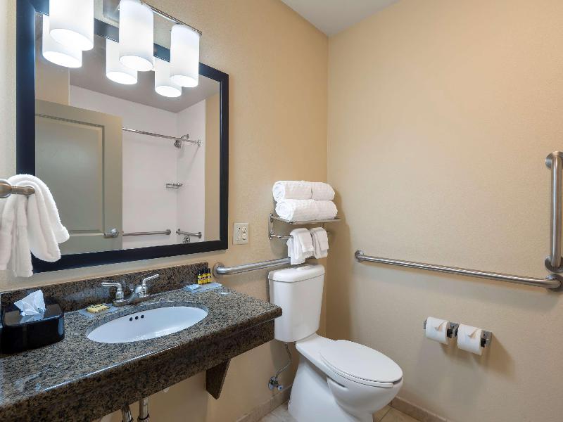 Best Western Plus Chena River Lodge image