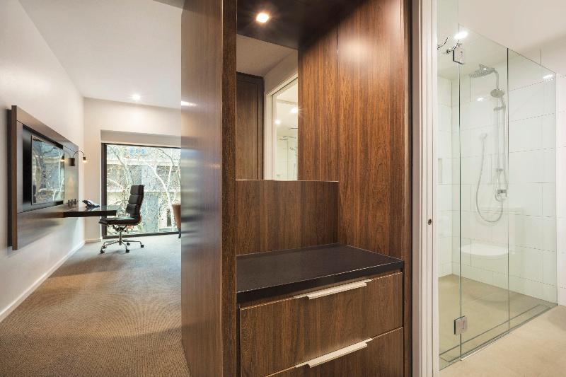 Hotel Indigo Melbourne on Flinders image
