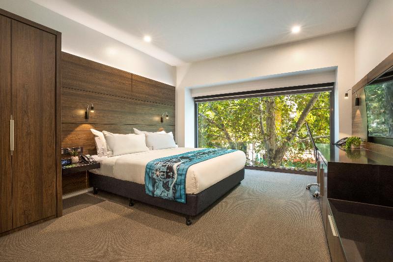 Hotel Indigo Melbourne on Flinders image