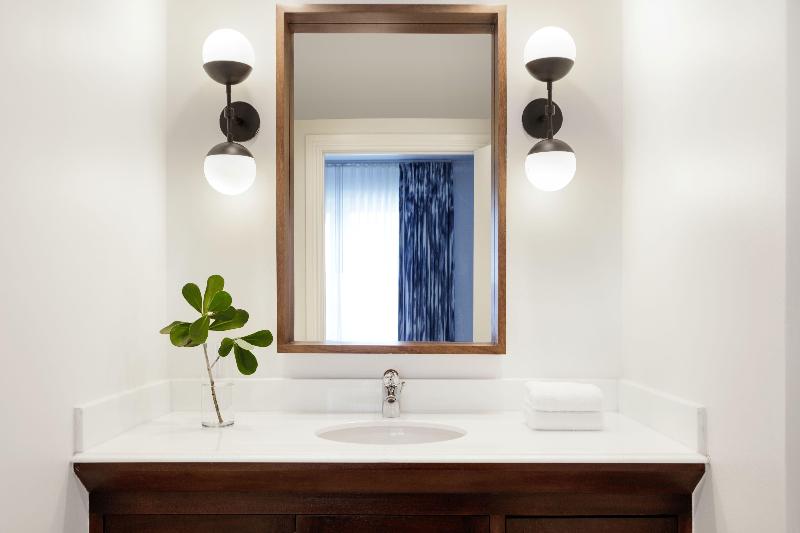 Stay in style at Kimpton Angler'S Hotel South Beach