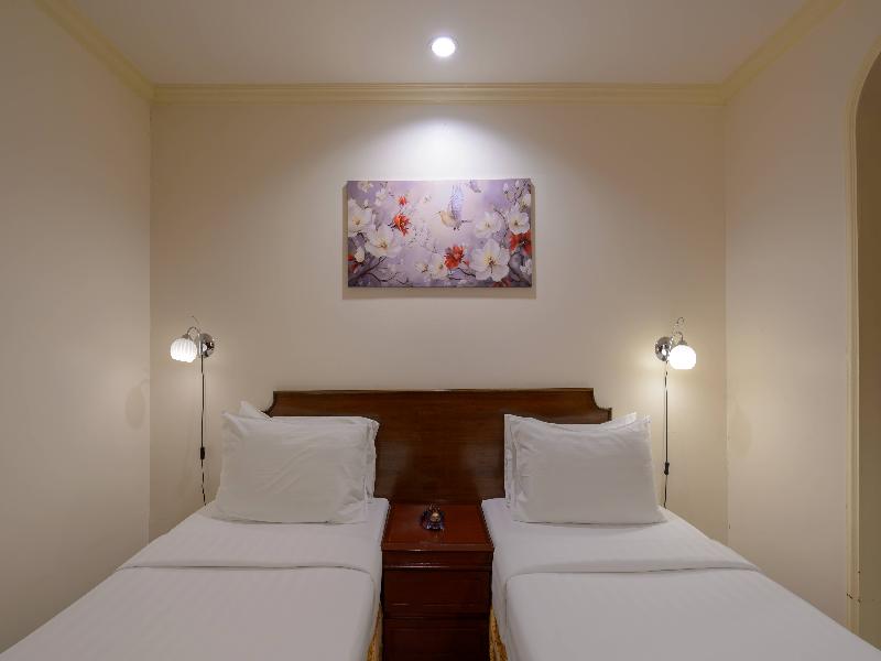 The Victory Residences Bangkok image