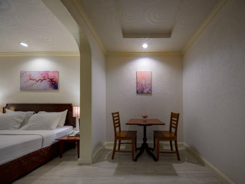 The Victory Residences Bangkok image