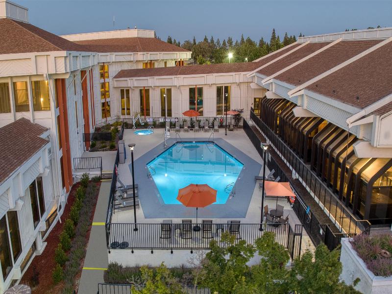 Doubletree Sacramento image