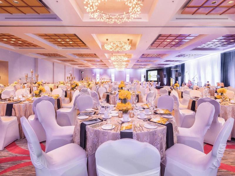 Delta Hotels Beausejour image
