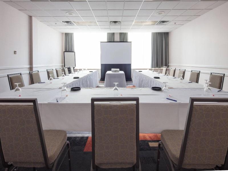 Delta Hotels Beausejour image