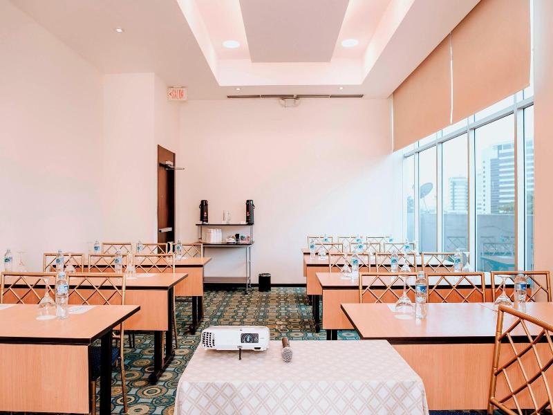 Courtyard Guayaquil image
