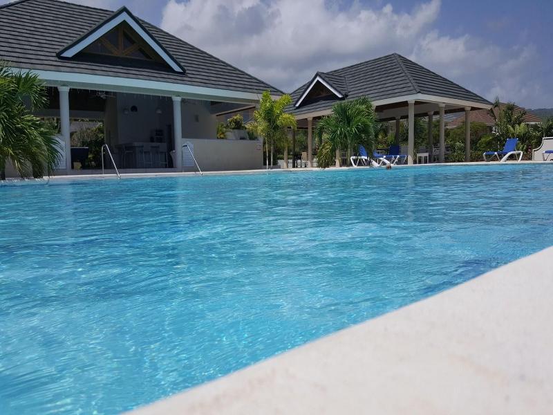 Ocho Rios Villa At Coolshade Ix