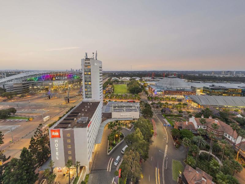 Novotel Sydney Olympic Park image