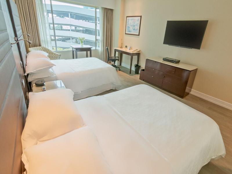 Sheraton Guayaquil image