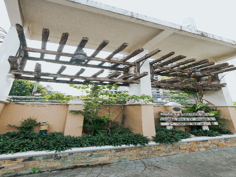 Crown Regency Residences Cebu image