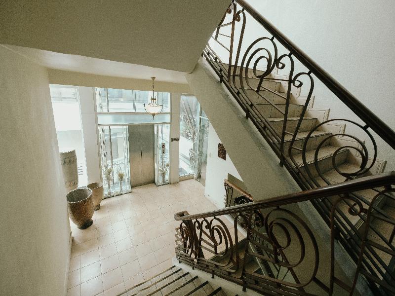 Crown Regency Residences Cebu image
