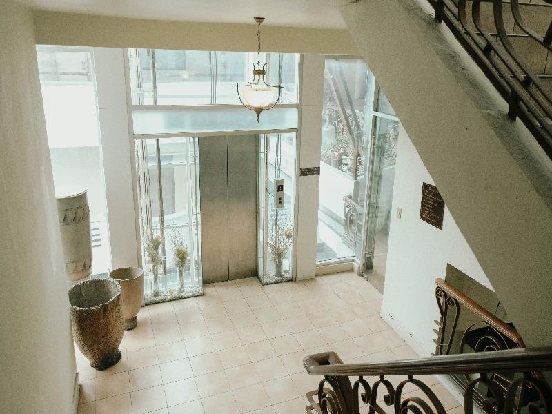 Crown Regency Residences Cebu image